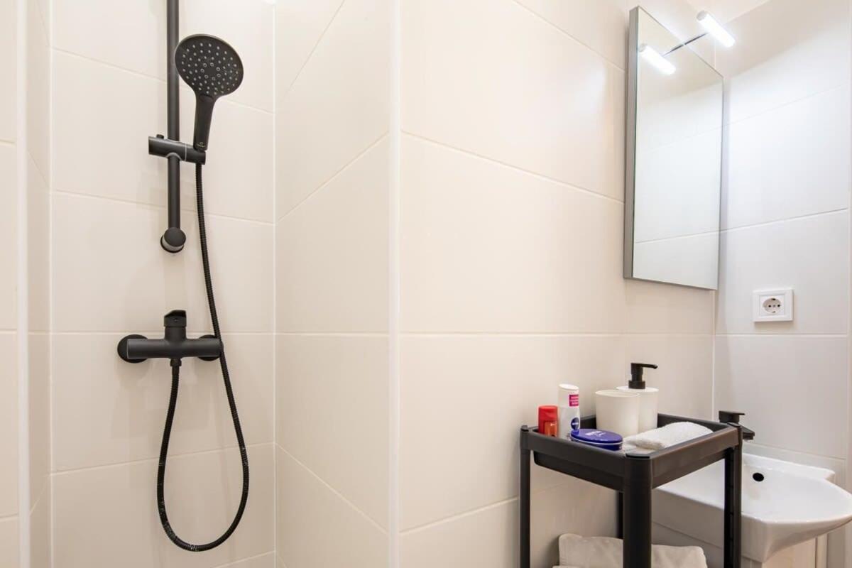 Mini - New - Elegant Downtown Retreat * Budapešť