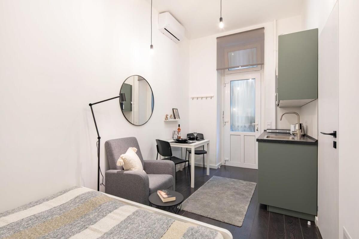 Apartmán Mini - New - Elegant Downtown Retreat *