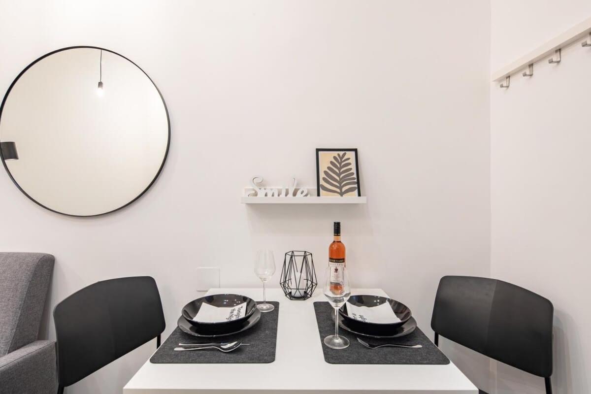 Mini - New - Elegant Downtown Retreat Apartman *